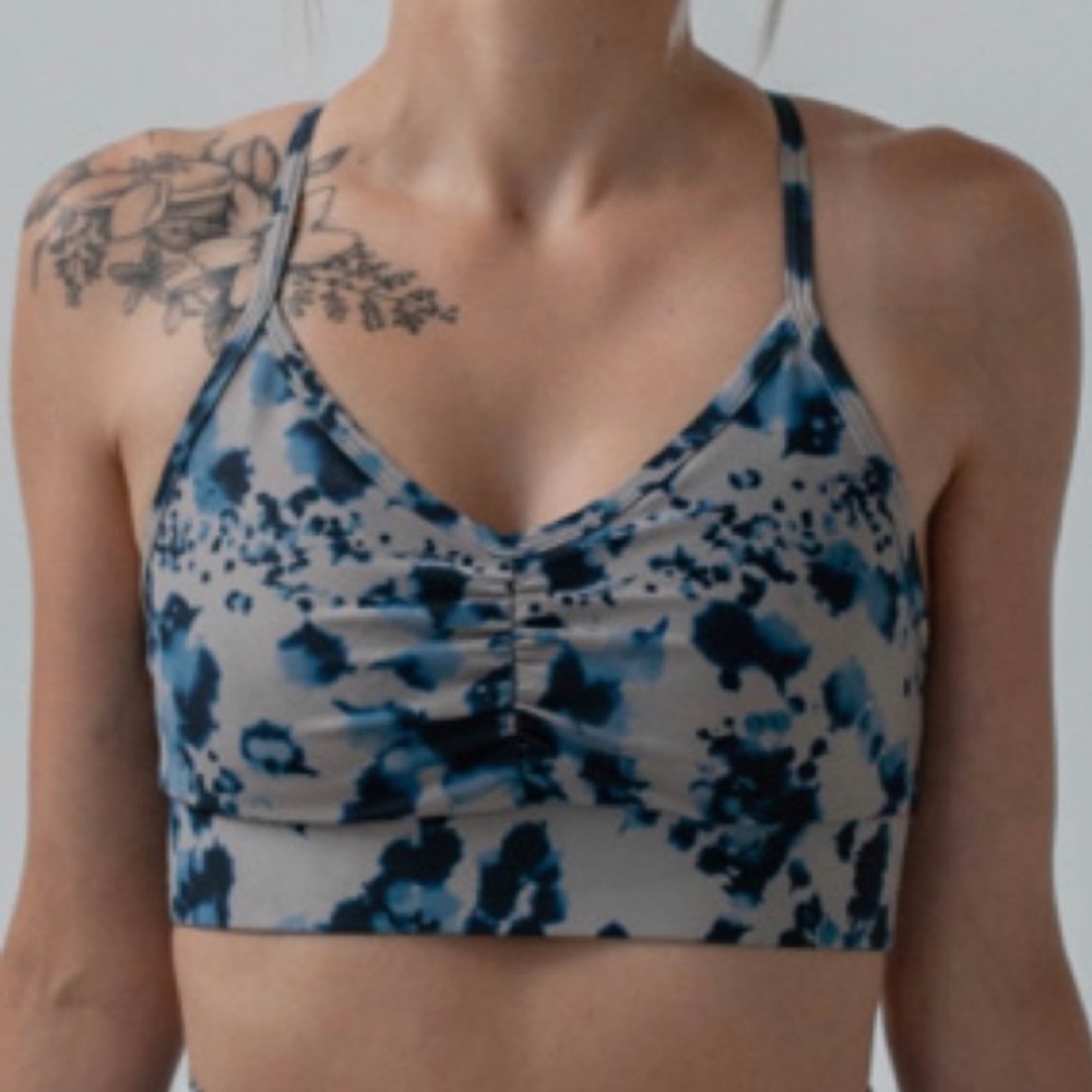 Savvi Addy Splatter Print Sports Bra V Neck